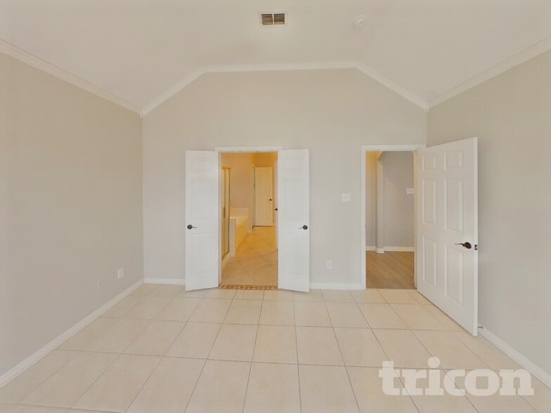 Building Photo - 1793 Lake Breeze Dr