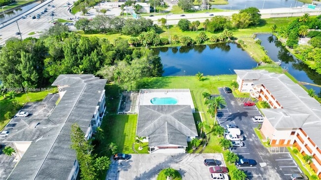 Primary Photo - 4730 NW 10th Ct