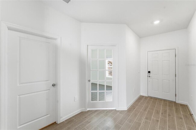 Building Photo - 6680 SW 89th Loop