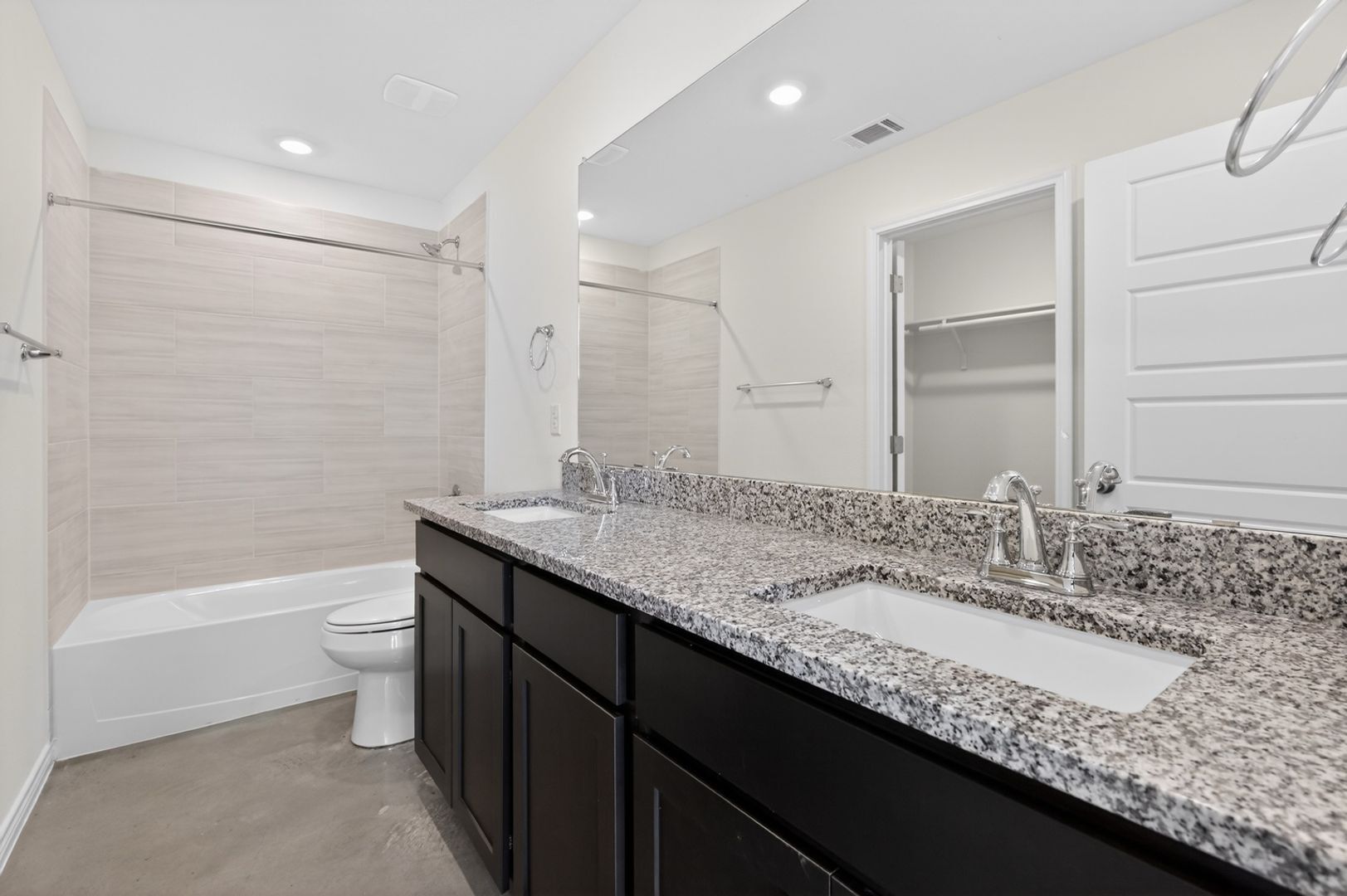 Building Photo - 1255 Concord Dr