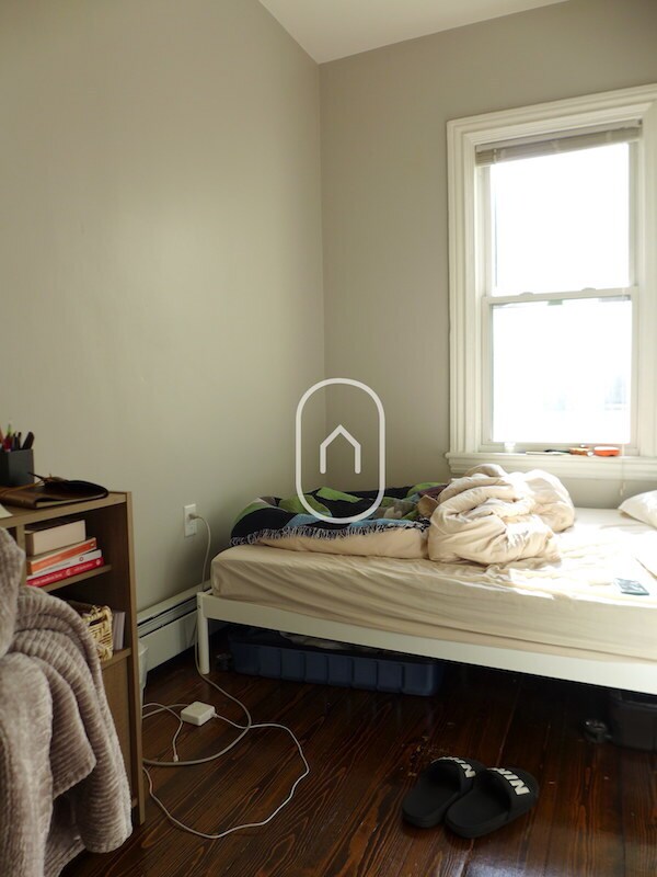 Building Photo - 129 Saint Alphonsus St