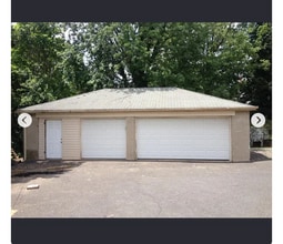 Building Photo - 100 E Park Ave