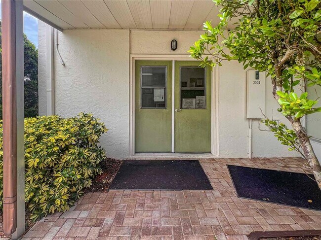 Building Photo - 3500 S Beneva Rd