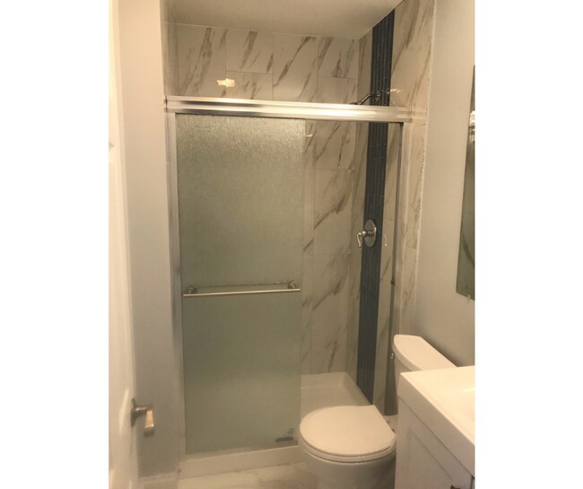 Building Photo - 928 Argonne Dr