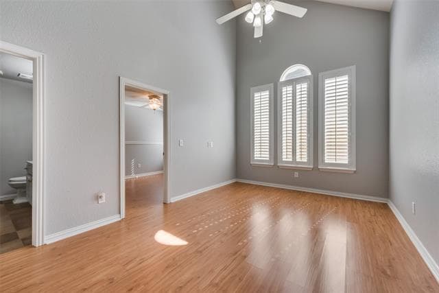 Building Photo - 2435 Waterside Dr