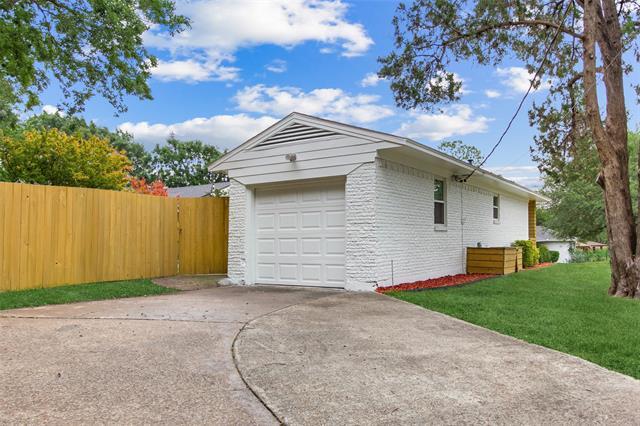Building Photo - 10005 Newcombe Dr
