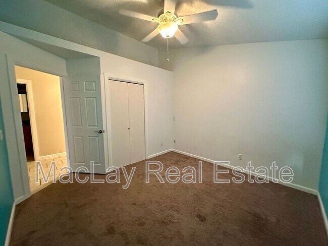 Building Photo - 240 S Laveen Dr