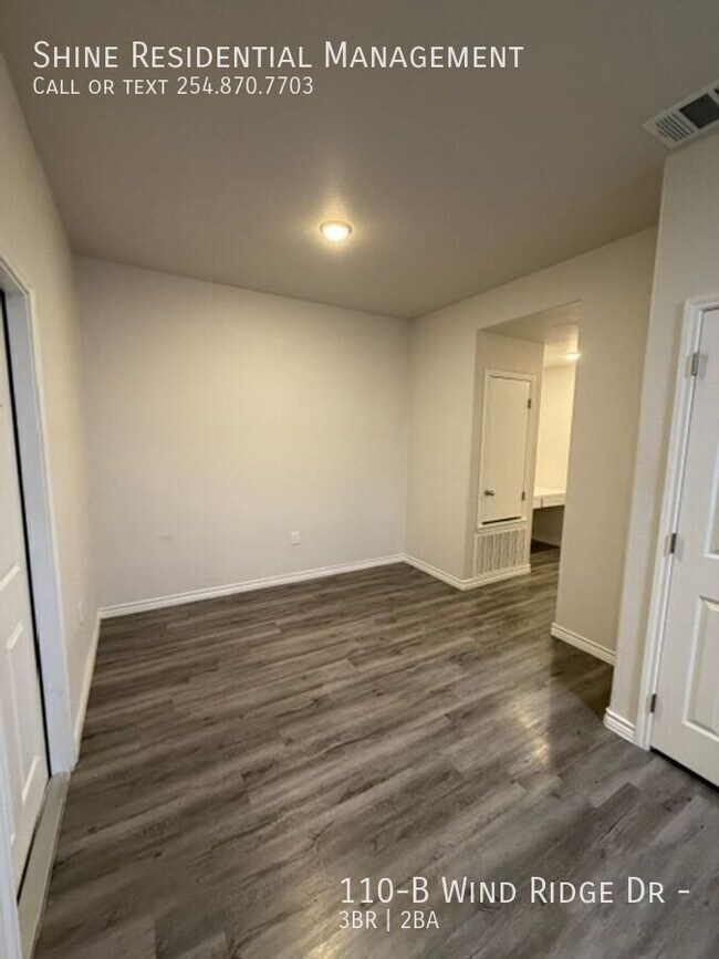 Building Photo - 110-B Wind Ridge Dr --