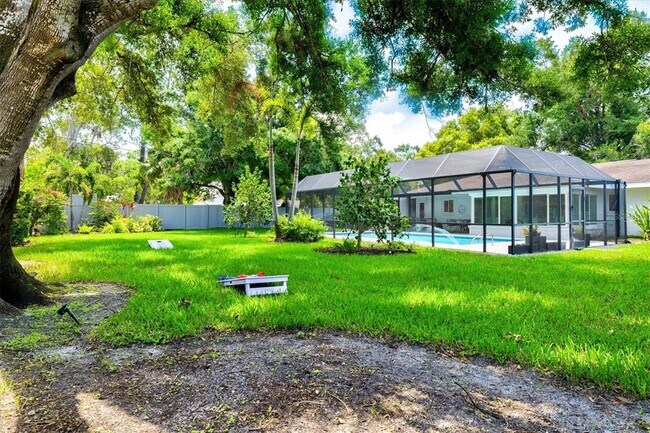 Building Photo - 2587 Ringling Blvd