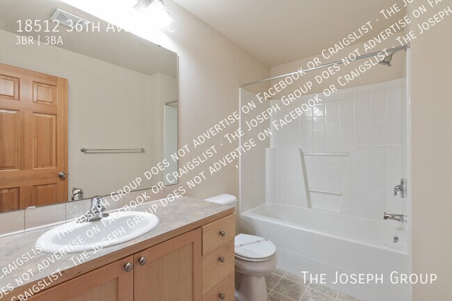 Building Photo - 18512 36th Ave W