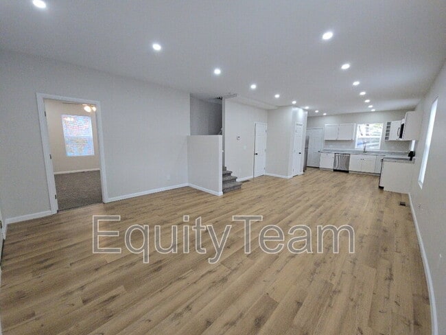 Building Photo - 1800 Glenwood Ave