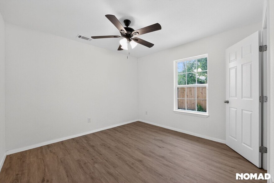 Building Photo - 2601 Flint Ave