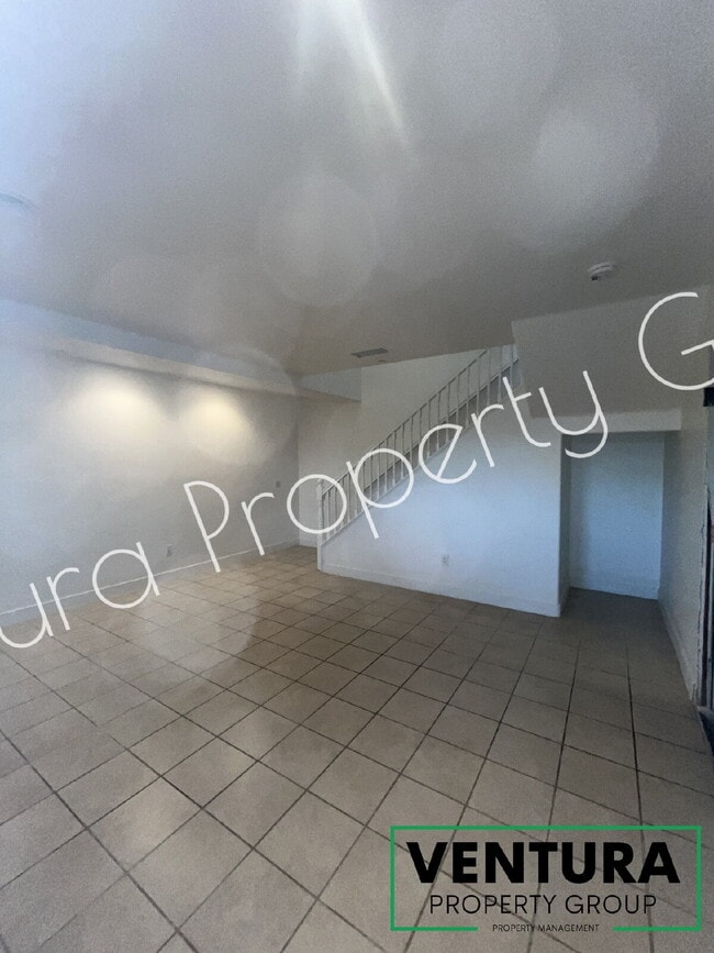 Building Photo - Spacious 4-Bed, 3-Bath Townhouse Retreat at The Gated Community at the Cottages