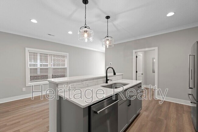 Building Photo - 7224 Sassafras Wy