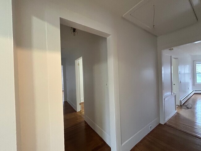 Building Photo - 17 Lincoln St