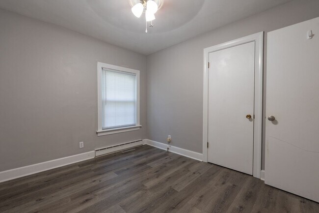 Building Photo - MOVE IN READY 4 Bedroom in Western Branch!
