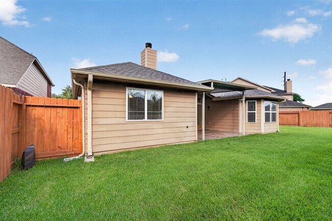 Building Photo - 10103 Sweet Willow Ln