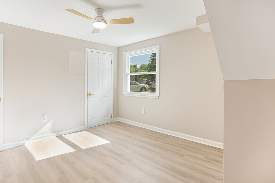 Building Photo - 17211 Usher Pl
