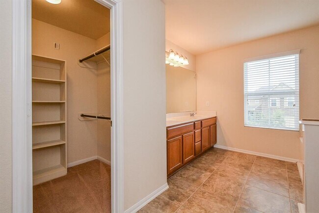 Building Photo - 3238 Upland Spring Trace