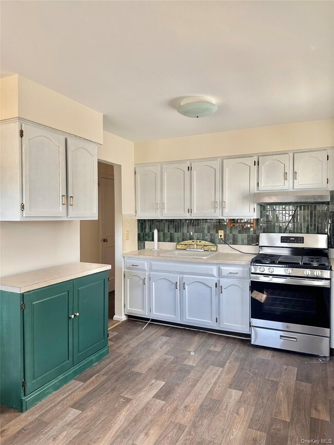 Building Photo - 110 Evergreen Ave