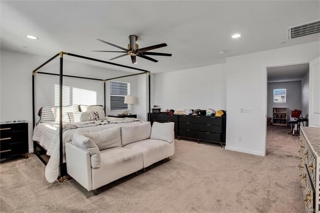 Building Photo - Stunning and Spacious 5BR 3BA Home w/ Solar Panels + Community Pool + Basketball/Tennis Court + S...