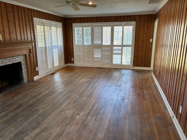 Building Photo - 2001 Michael Terrace