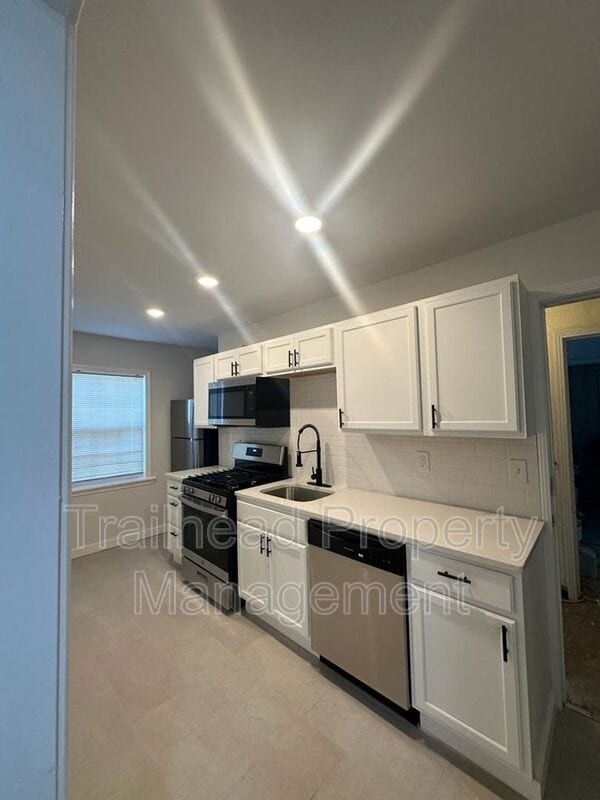 Building Photo - 6425 Brookside Rd