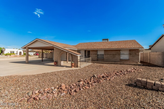 Building Photo - 5505 W Sunnyslope Ln