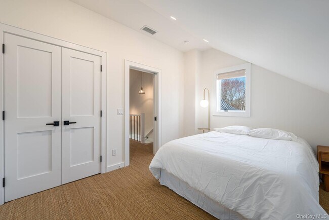 Building Photo - 3375 Indian Neck Ln