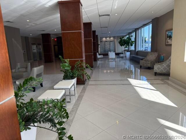 Building Photo - 4250 Galt Ocean Dr