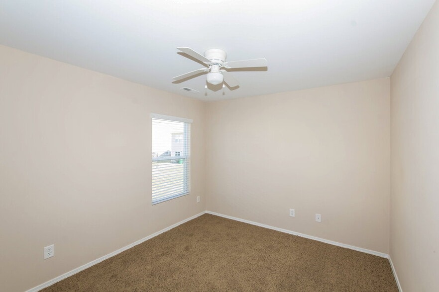 Building Photo - 8941 Chalkstone Rd