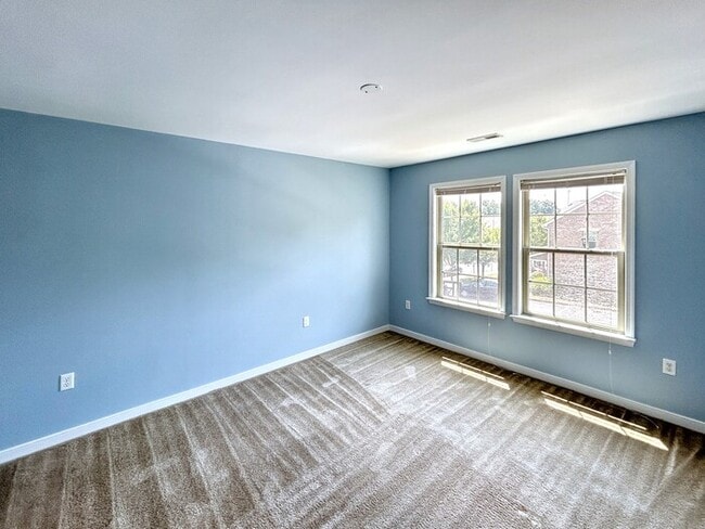 Building Photo - 600 Haven Mews Cir