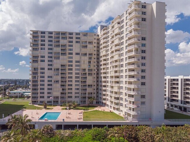 Building Photo - 750 N Ocean Blvd