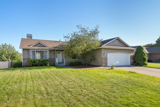 Primary Photo - Spacious 4 Bed, 3 Bath Home | Central Vall...