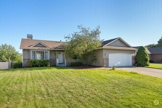 Building Photo - Spacious 4 Bed, 3 Bath Home | Central Vall...