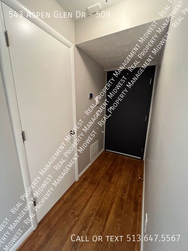 Building Photo - 543 Aspen Glen Dr