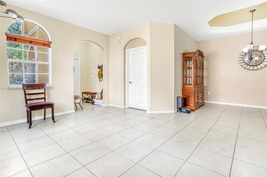 Building Photo - 14070 SW 50th Ct