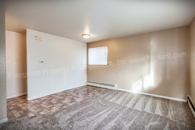 Building Photo - 1301 Burton Ct