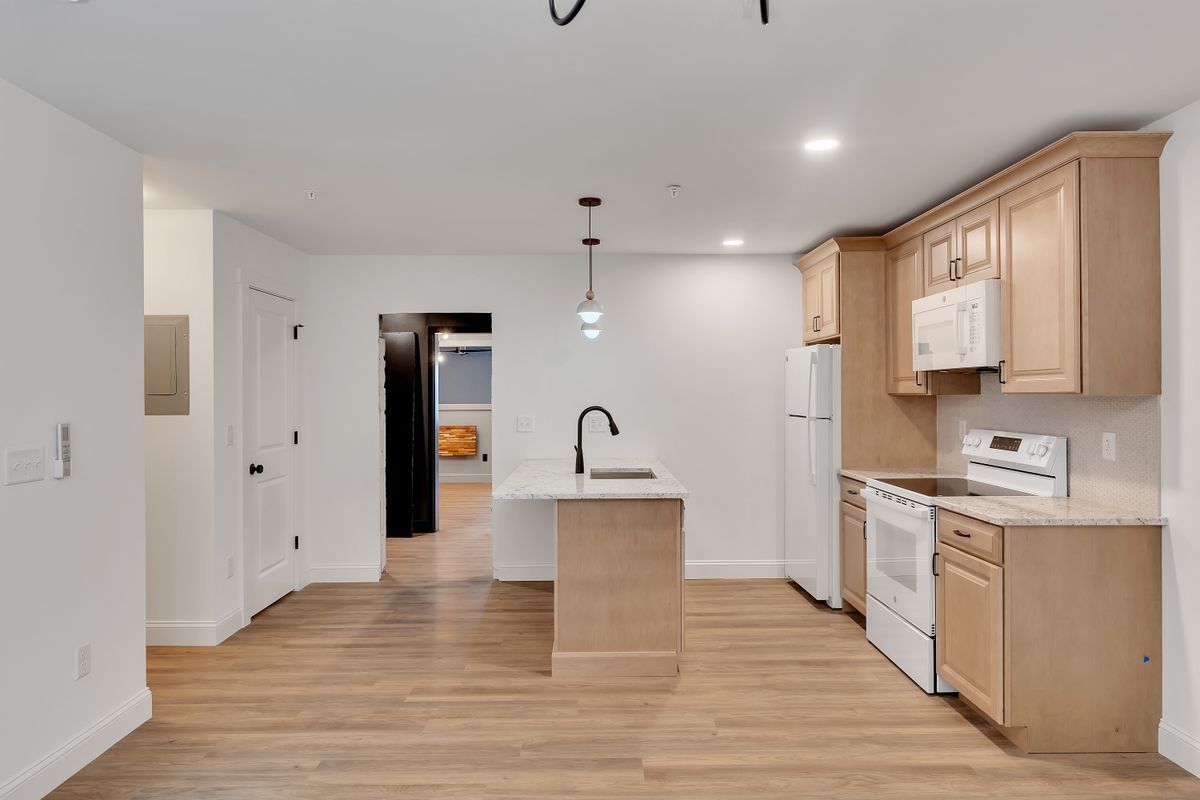 Building Photo - 36 Pawling Ave