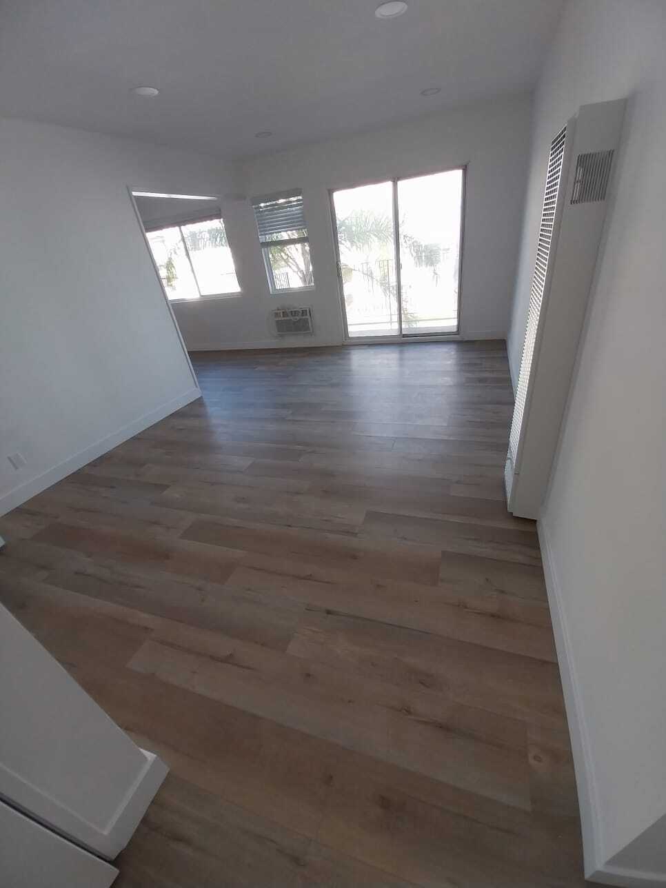 Building Photo - 1541 N Formosa Ave