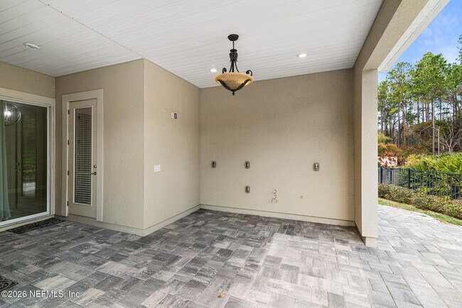 Building Photo - 126 Brasilla Ave