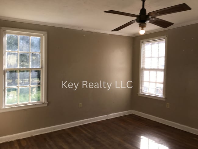 Building Photo - ****41 Westwood - Alexandria