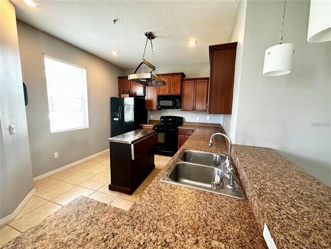 Building Photo - 15667 Boggy Oak Cir
