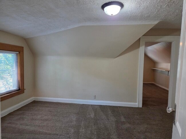 Building Photo - 3412 N Girard Ave