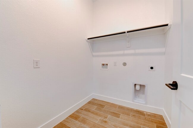 Building Photo - 156 Sea Foam Ct