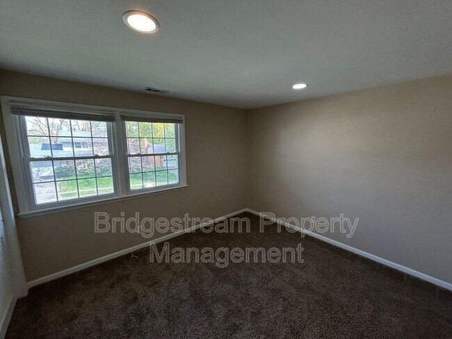 Building Photo - 1567 Burchwood Dr