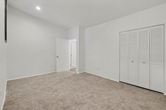 Building Photo - 1119 E. McMillan-F