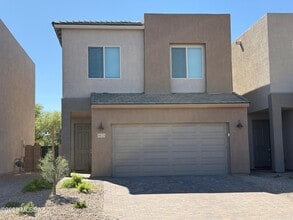 Building Photo - 8829 N Sherry Cervi Wy