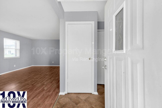 Building Photo - 3071 Rotunda Ct S