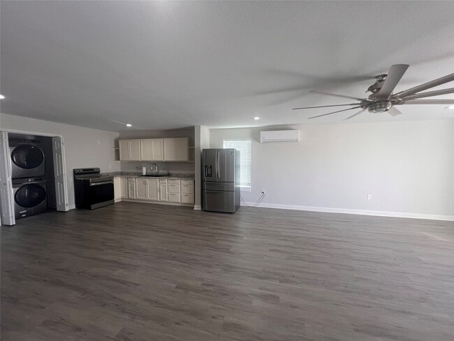 Building Photo - 8110 County Rd 80